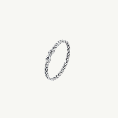 Twisted Knot Ring