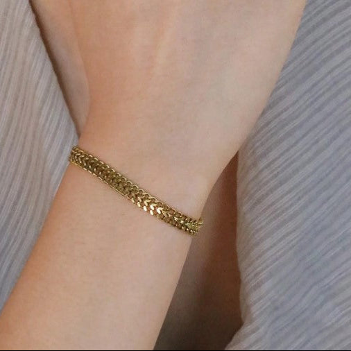 Double Curb Link Bracelet